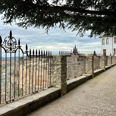 Gav Mondragon Apartment Ronda